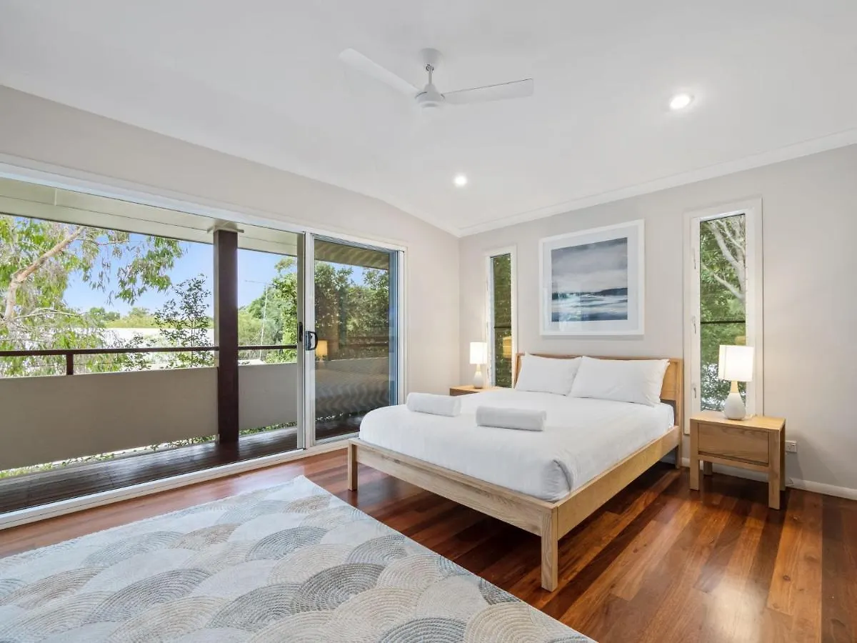 Banksia Beach House Point Lookout Holiday home